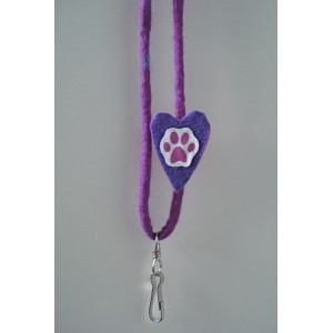 Avainnauha tassukuvalla